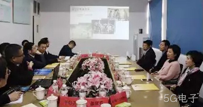 市委常委、统战部长施艾珠一行到5G电子调研